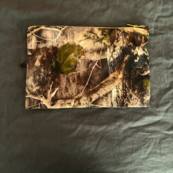 Photo Forest Large Go Pouch - Picture 2 of 2